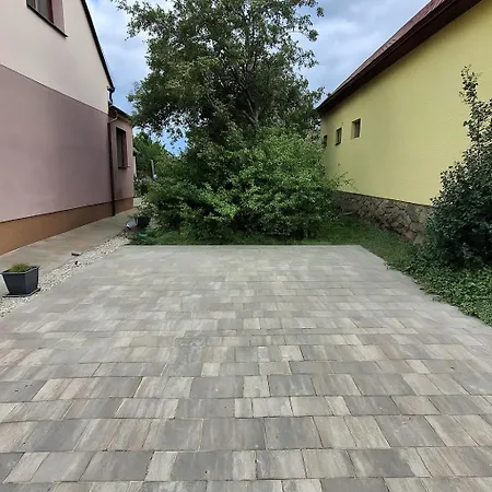 Garden House Slavkov Holiday home *